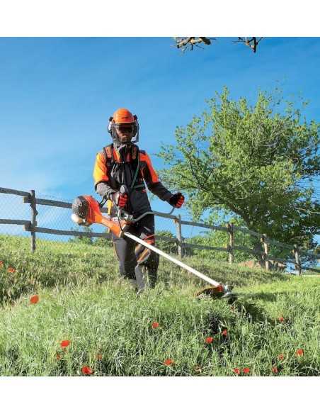 Oleo-Mac Decespugliatore Professionale Spalleggiato BCF 550 Oleo-Mac Decespugliatore Professionale Spalleggiato BCF 550