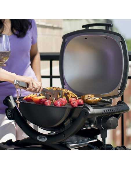 Grill elettrico Weber Q1400 foto del barbecue in funzione