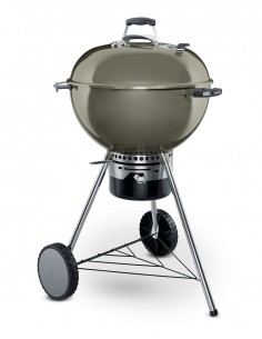 Weber Master-Touch GBS 57cm Grigio vista angolata