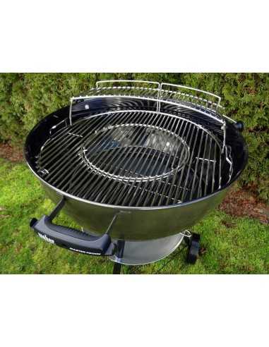 Weber Master-Touch GBS 57cm Grigio installazione in giardino