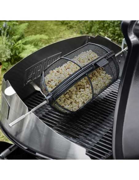 Girarrosto per Weber Q serie 200 e 2000 con popcorn in cottura nell'apposito accessorio