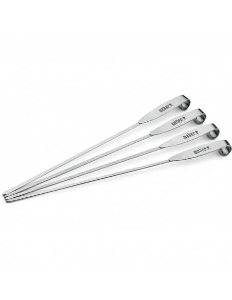 Set di quattro spiedini per sistema di elevazione verticale Weber su sfondo bianco Set di quattro spiedini per sistema di elevazione verticale Weber su sfondo bianco