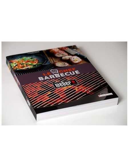 Ricettario Weber  adagiato sul tavolo